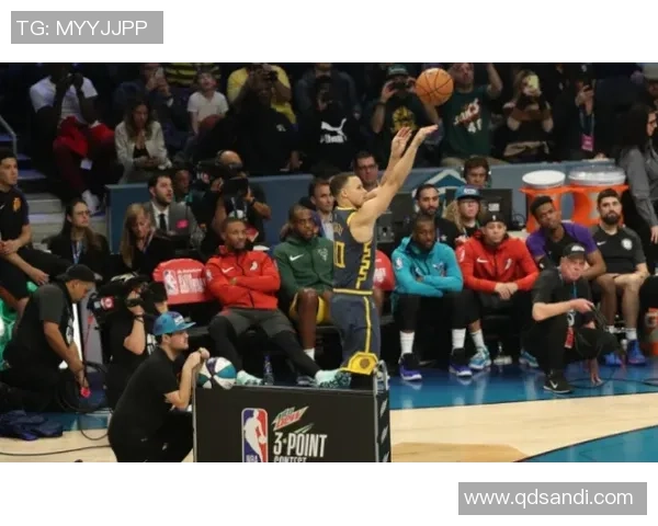 杭州篮球队意识变革引发热议探索新战术与团队协作的未来发展之路 杭州篮球队意识变革引发热议探索新战术与团队协作的未来发展之路