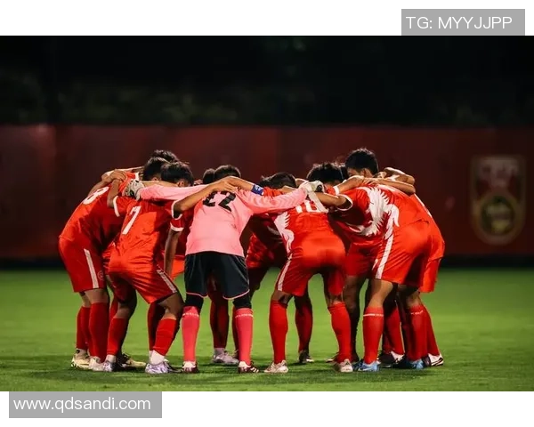 重庆足球队荣登足球意识排行榜首位引发热议与关注 重庆足球队荣登足球意识排行榜首位引发热议与关注